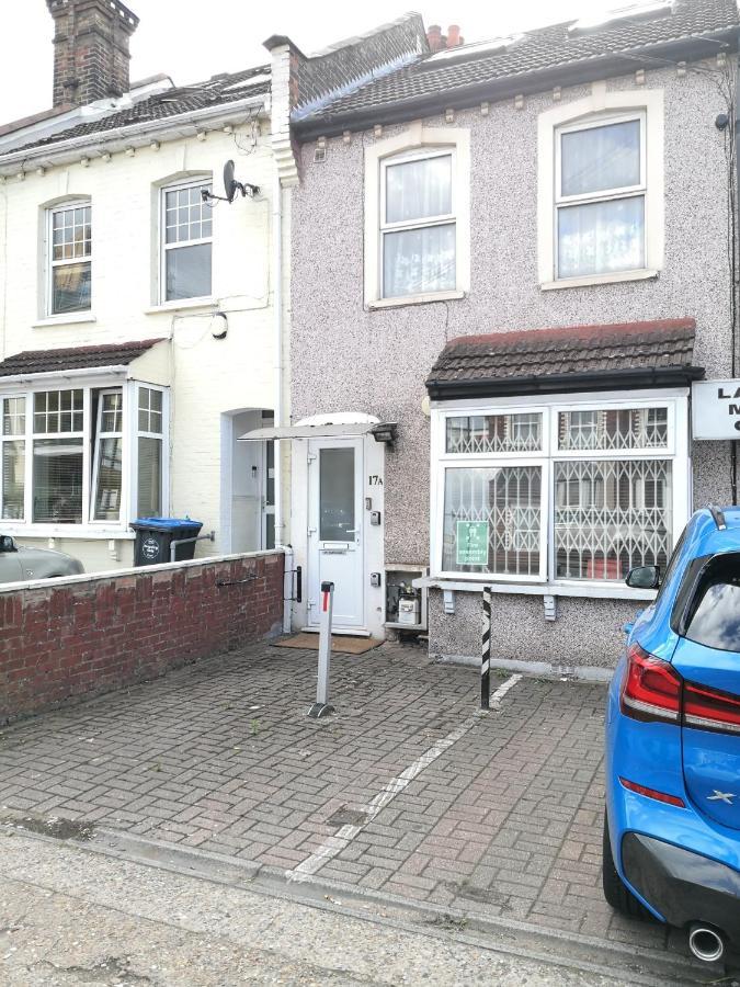伦敦Carnation Flat A In Wembley公寓 外观 照片