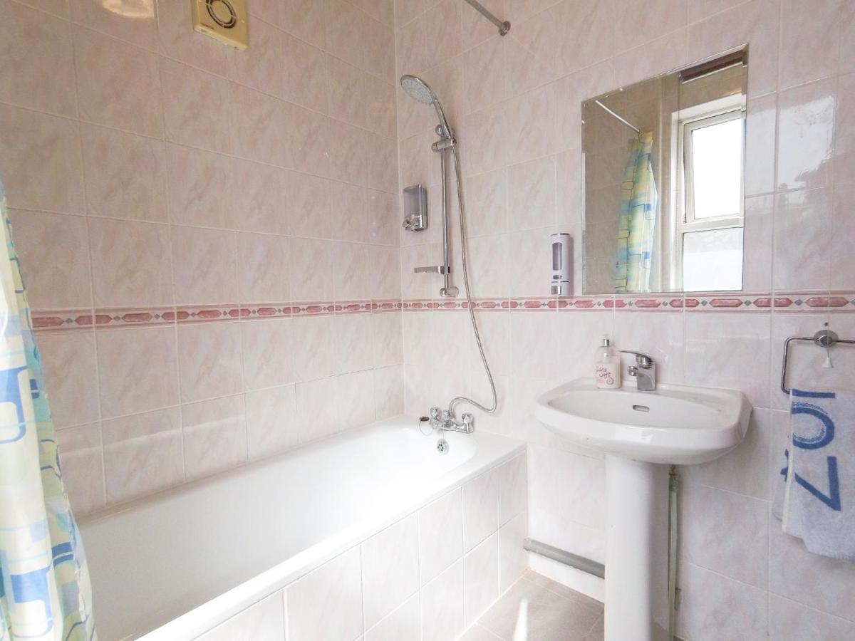 伦敦Carnation Flat A In Wembley公寓 外观 照片